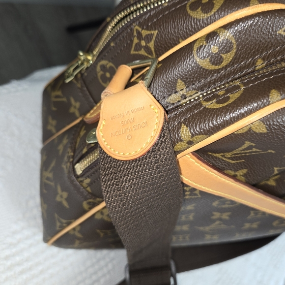 EUC Louis Vuitton Monogram Canvas Reporter GM - Picture 7 of 17